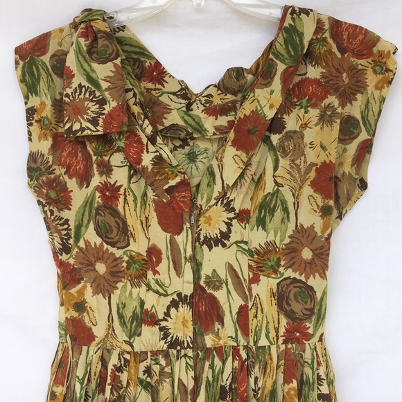 1940s/1950s Genuine Vintage Swing Dress - Picture 7 of 15